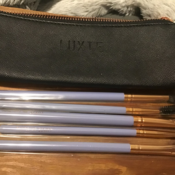 Luxie brush set with luxie bag, brand new in periwinkle - Picture 2 of 8